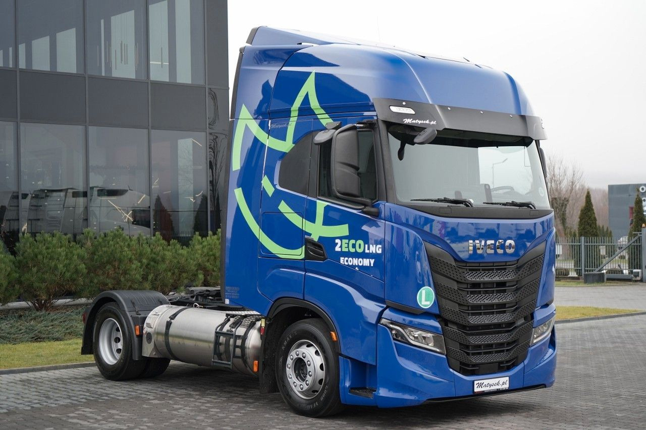 Iveco S-WAY / 460 / RETARDER / LNG - Cabeza tractora: foto 2 Iveco S-WAY / 460 / RETARDER / LNG - Cabeza tractora: foto 2