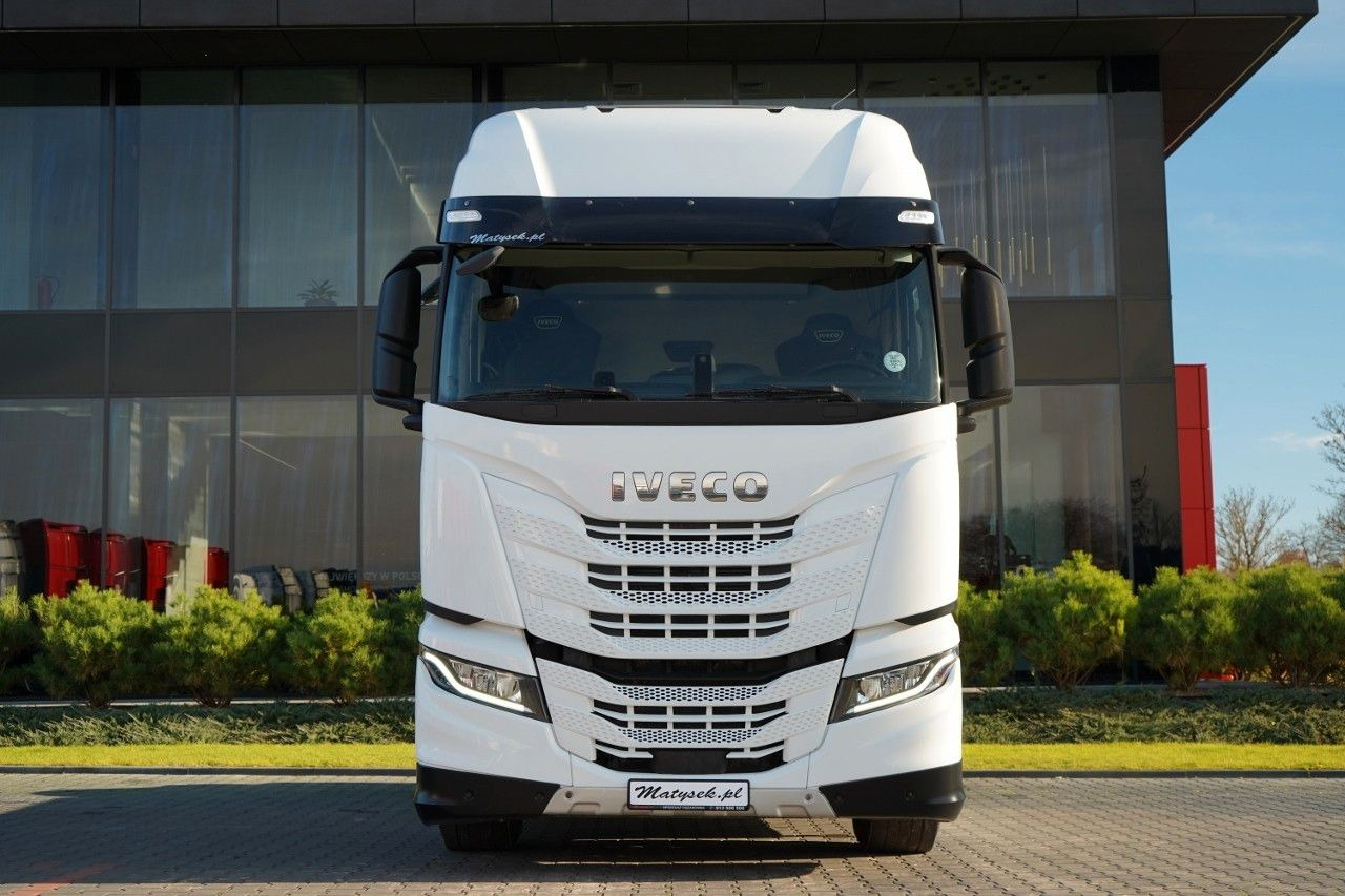 Iveco S-WAY 510 / RETARDER / HYDRAULIKA / I-PARK COOL - Cabeza tractora: foto 3 Iveco S-WAY 510 / RETARDER / HYDRAULIKA / I-PARK COOL - Cabeza tractora: foto 3