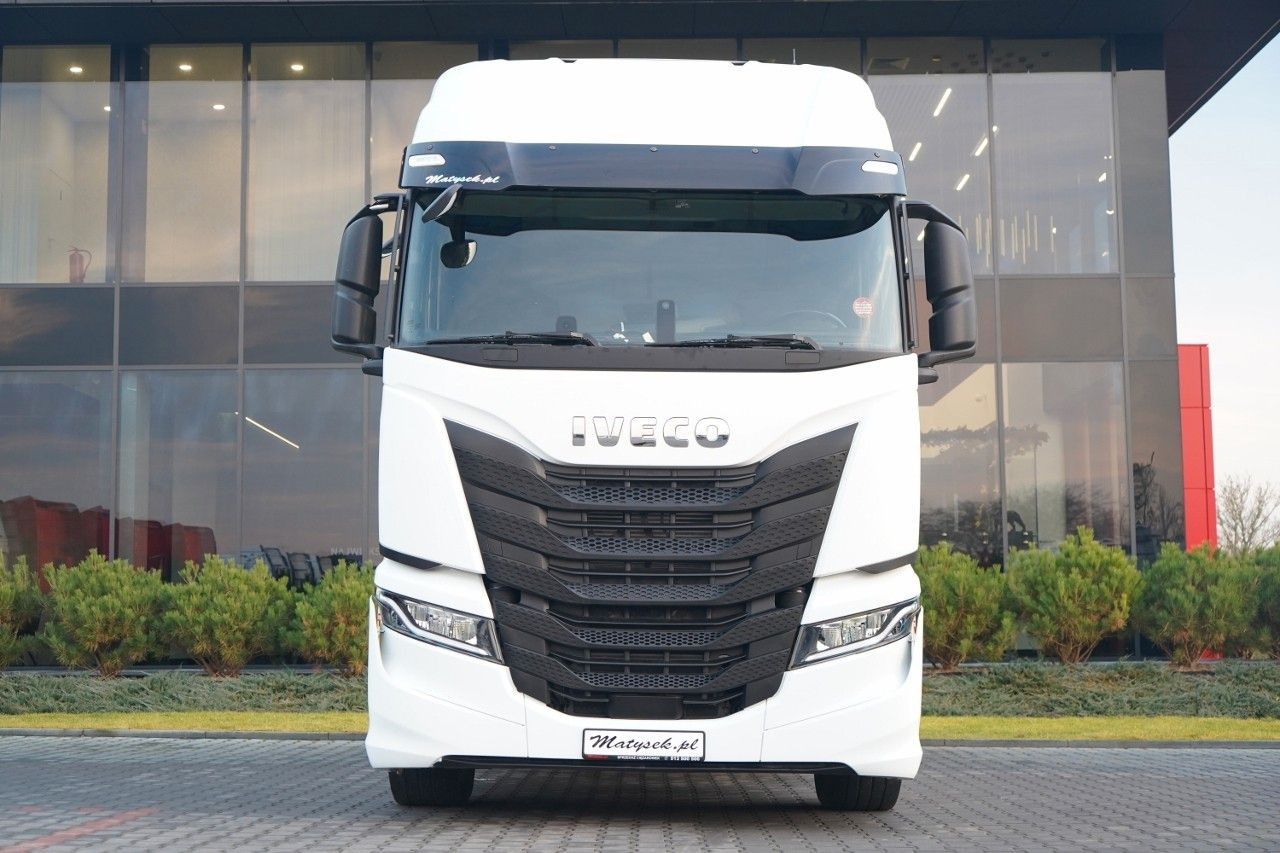 Iveco S-WAY / 530 / RETARDER / I-PARK COOL / - Cabeza tractora: foto 3 Iveco S-WAY / 530 / RETARDER / I-PARK COOL / - Cabeza tractora: foto 3