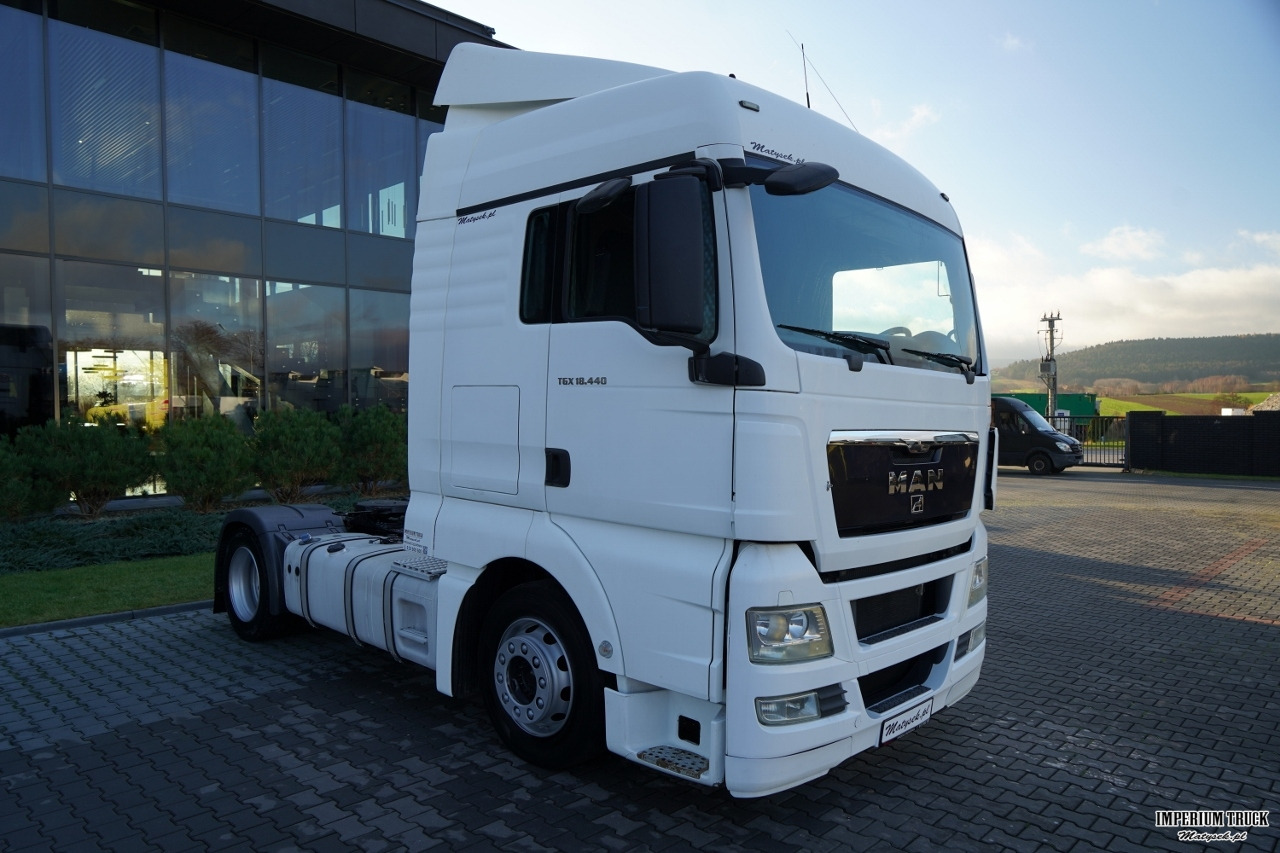 MAN TGX 18.440 / XLX / MEGA / MANUAL / LOW DECK - Cabeza tractora: foto 3 MAN TGX 18.440 / XLX / MEGA / MANUAL / LOW DECK - Cabeza tractora: foto 3