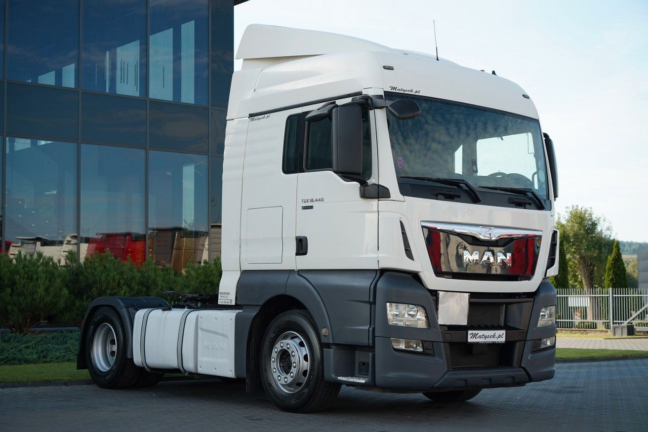 MAN TGX 18. 440 / XLX / STANDARD / 2016 ROK / - Cabeza tractora: foto 1 MAN TGX 18. 440 / XLX / STANDARD / 2016 ROK / - Cabeza tractora: foto 1