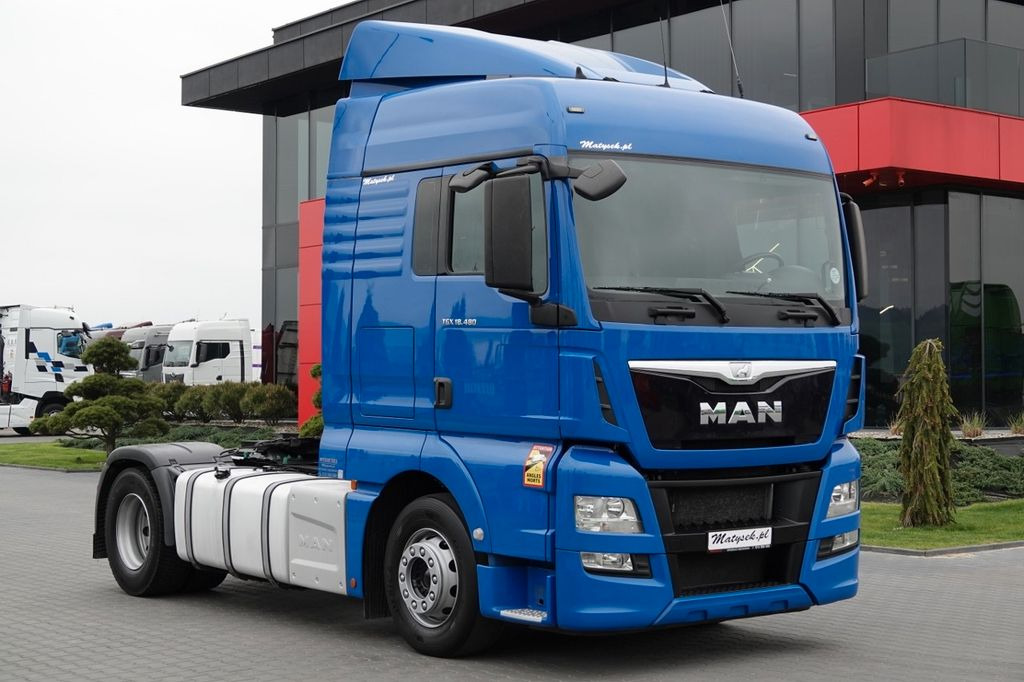 MAN TGX 18. 480 / MANUAL / XLX / 2015 ROK / 1400 L - Cabeza tractora: foto 1 MAN TGX 18. 480 / MANUAL / XLX / 2015 ROK / 1400 L - Cabeza tractora: foto 1