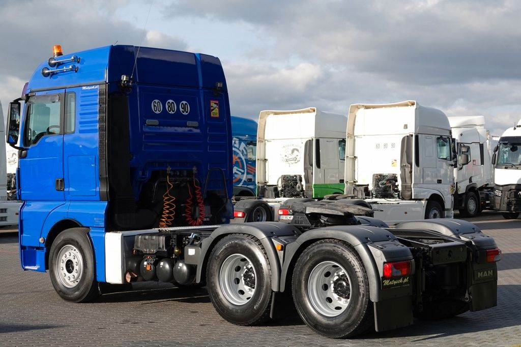 MAN TGX 33.540 / 6x4 / RETARDER / DMC: 90 TON / 3 os MAN TGX 33.540 / 6x4 / RETARDER / DMC: 90 TON / 3 os - Cabeza tractora: foto 4 MAN TGX 33.540 / 6x4 / RETARDER / DMC: 90 TON / 3 os MAN TGX 33.540 / 6x4 / RETARDER / DMC: 90 TON / 3 os - Cabeza tractora: foto 4