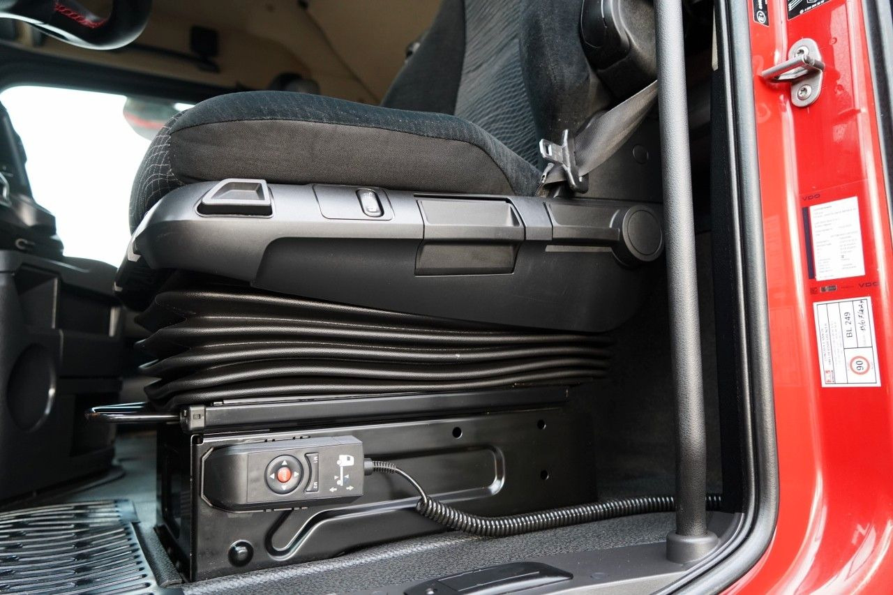 Cabeza tractora Mercedes-Benz ACTROS 1845 / BIG SPACE / 2020: foto 23 Cabeza tractora Mercedes-Benz ACTROS 1845 / BIG SPACE / 2020: foto 23