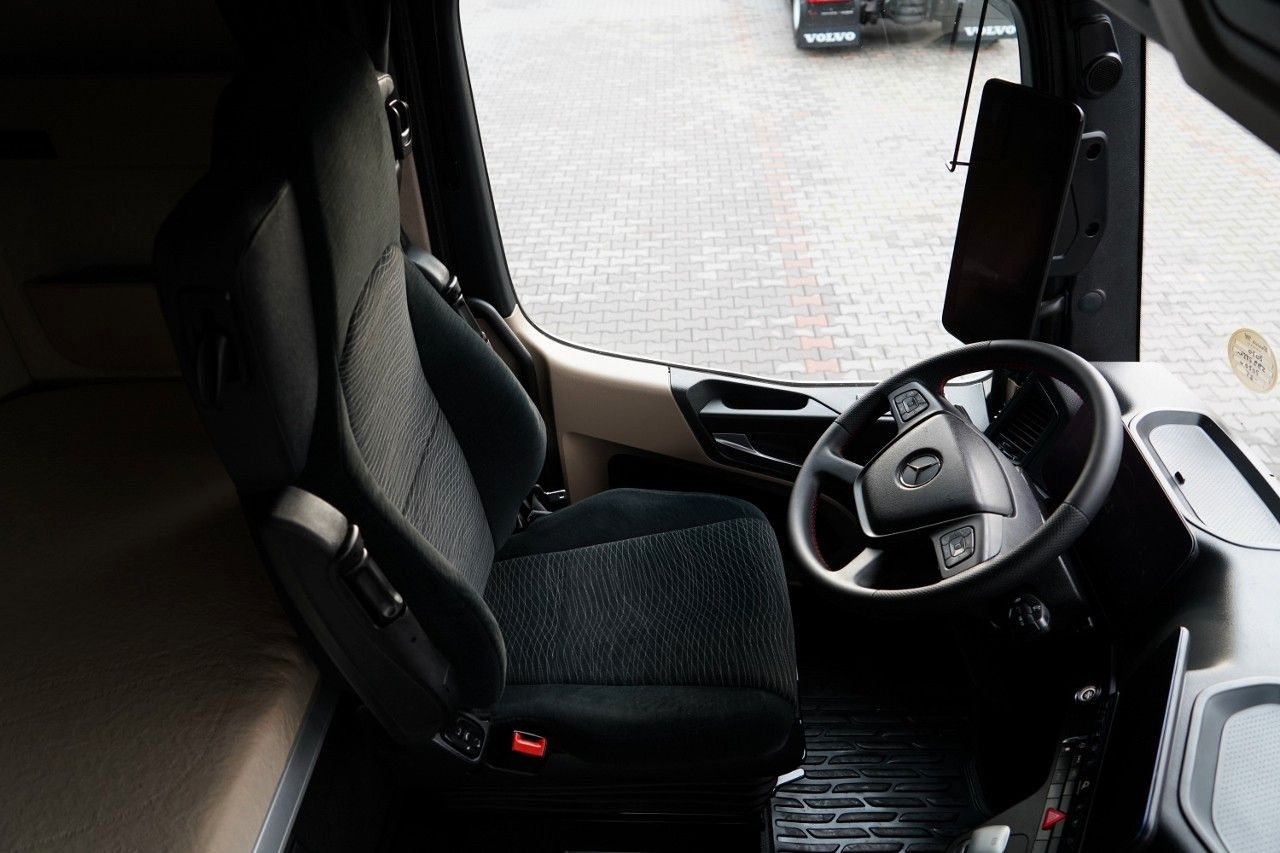 Cabeza tractora Mercedes-Benz ACTROS 1845 / BIG SPACE / 2020: foto 27 Cabeza tractora Mercedes-Benz ACTROS 1845 / BIG SPACE / 2020: foto 27