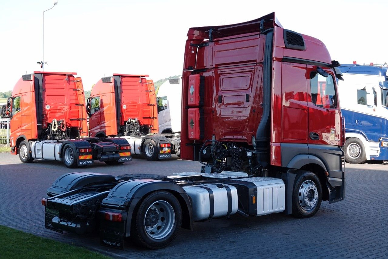 Mercedes-Benz ACTROS 1845 / LOW DECK / MEGA / BIG SPACE / PO K - Cabeza tractora: foto 5 Mercedes-Benz ACTROS 1845 / LOW DECK / MEGA / BIG SPACE / PO K - Cabeza tractora: foto 5