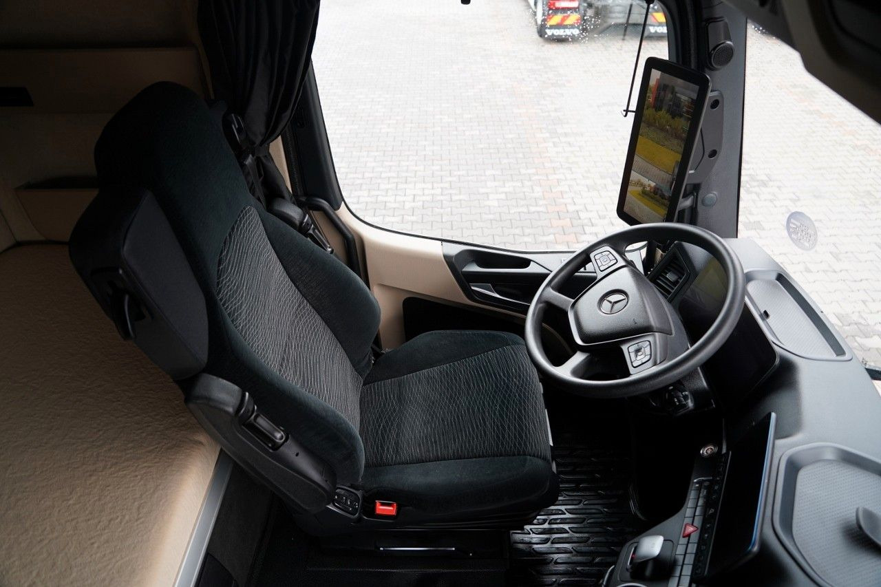 Cabeza tractora Mercedes-Benz ACTROS 1845 / MP5 / BIG SPACE: foto 27