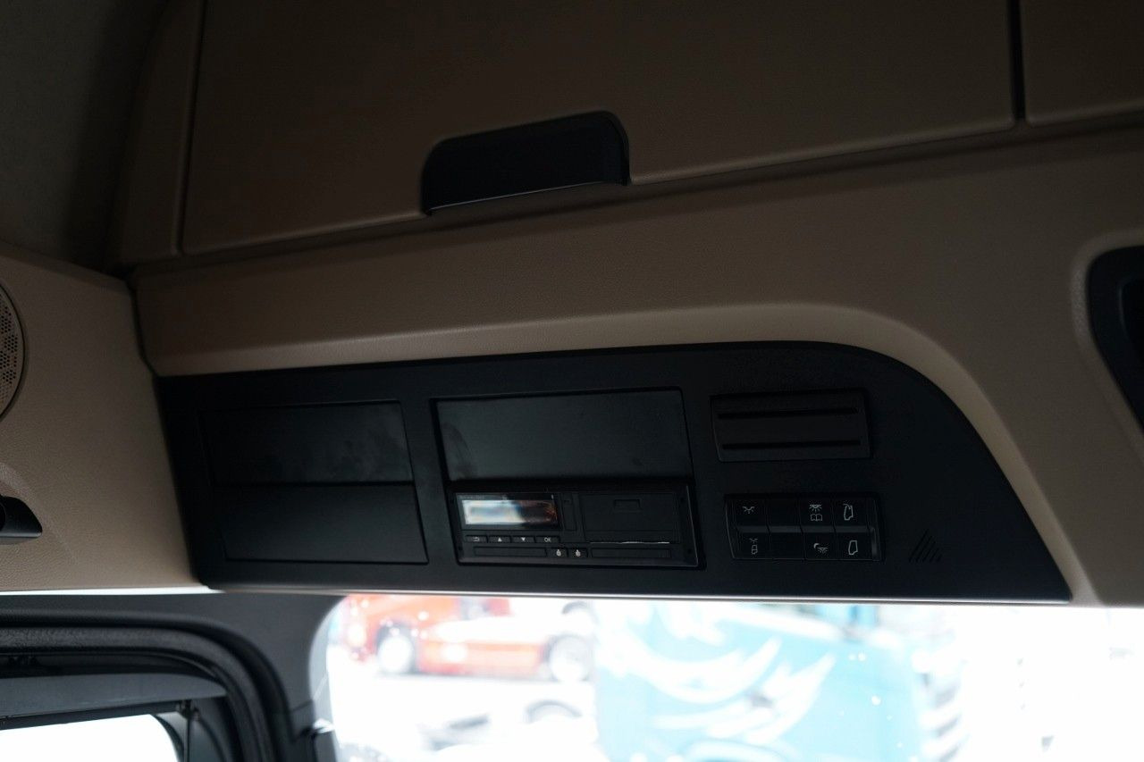 Cabeza tractora Mercedes-Benz ACTROS 1845 / MP5 / BIG SPACE: foto 33