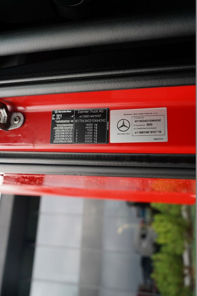 Cabeza tractora Mercedes-Benz ACTROS 1845 / MP5 / BIG SPACE: foto 37