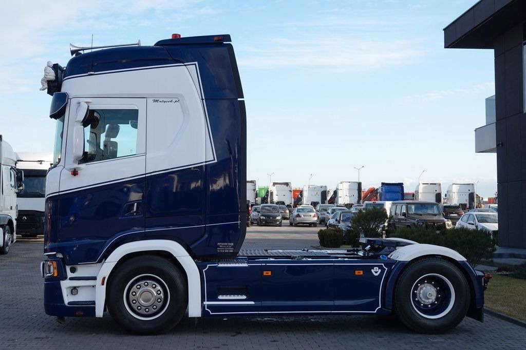 Scania S 580 / V8 / RETARDER / FULL AIRMATIC / I-PARK C - Cabeza tractora: foto 3 Scania S 580 / V8 / RETARDER / FULL AIRMATIC / I-PARK C - Cabeza tractora: foto 3