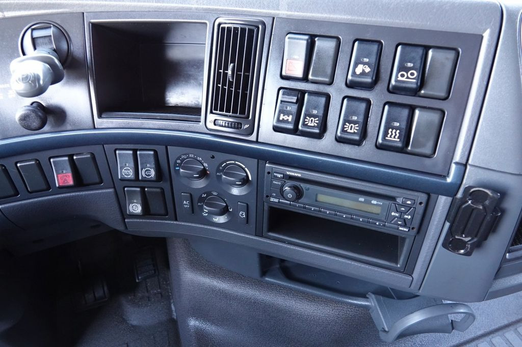 Leasing financiero de Volvo FH 500 / 6x2 / RETARDER / PEŁNY ADR / PUSHER / O leasing Volvo FH 500 / 6x2 / RETARDER / PEŁNY ADR / PUSHER / O: foto 15 Leasing financiero de Volvo FH 500 / 6x2 / RETARDER / PEŁNY ADR / PUSHER / O leasing Volvo FH 500 / 6x2 / RETARDER / PEŁNY ADR / PUSHER / O: foto 15