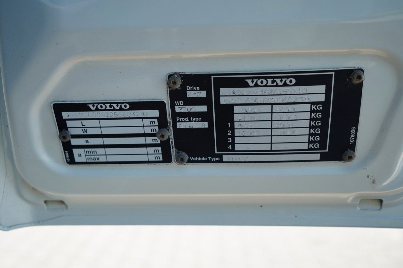 Leasing financiero de  Volvo FM 380 / PEŁNY ADR / NISKA KABINA / DZIENNA KABI leasing Volvo FM 380 / PEŁNY ADR / NISKA KABINA / DZIENNA KABI: foto 18