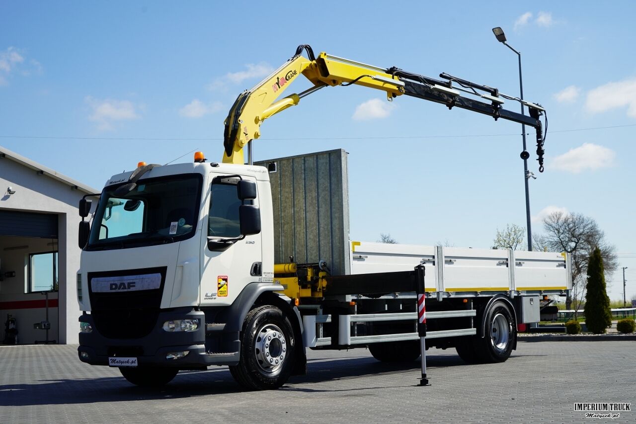 DAF LF 250 / 4X2 / SKRZYNIOWY - 7.30 + HDS HYVA HB 150XE3 / STEROWANIE RADIOWE / ROTATOR / MAX UDŹWIG: 5200 KG / EURO 6 - Camión caja abierta, Camión grúa: foto 1 DAF LF 250 / 4X2 / SKRZYNIOWY - 7.30 + HDS HYVA HB 150XE3 / STEROWANIE RADIOWE / ROTATOR / MAX UDŹWIG: 5200 KG / EURO 6 - Camión caja abierta, Camión grúa: foto 1