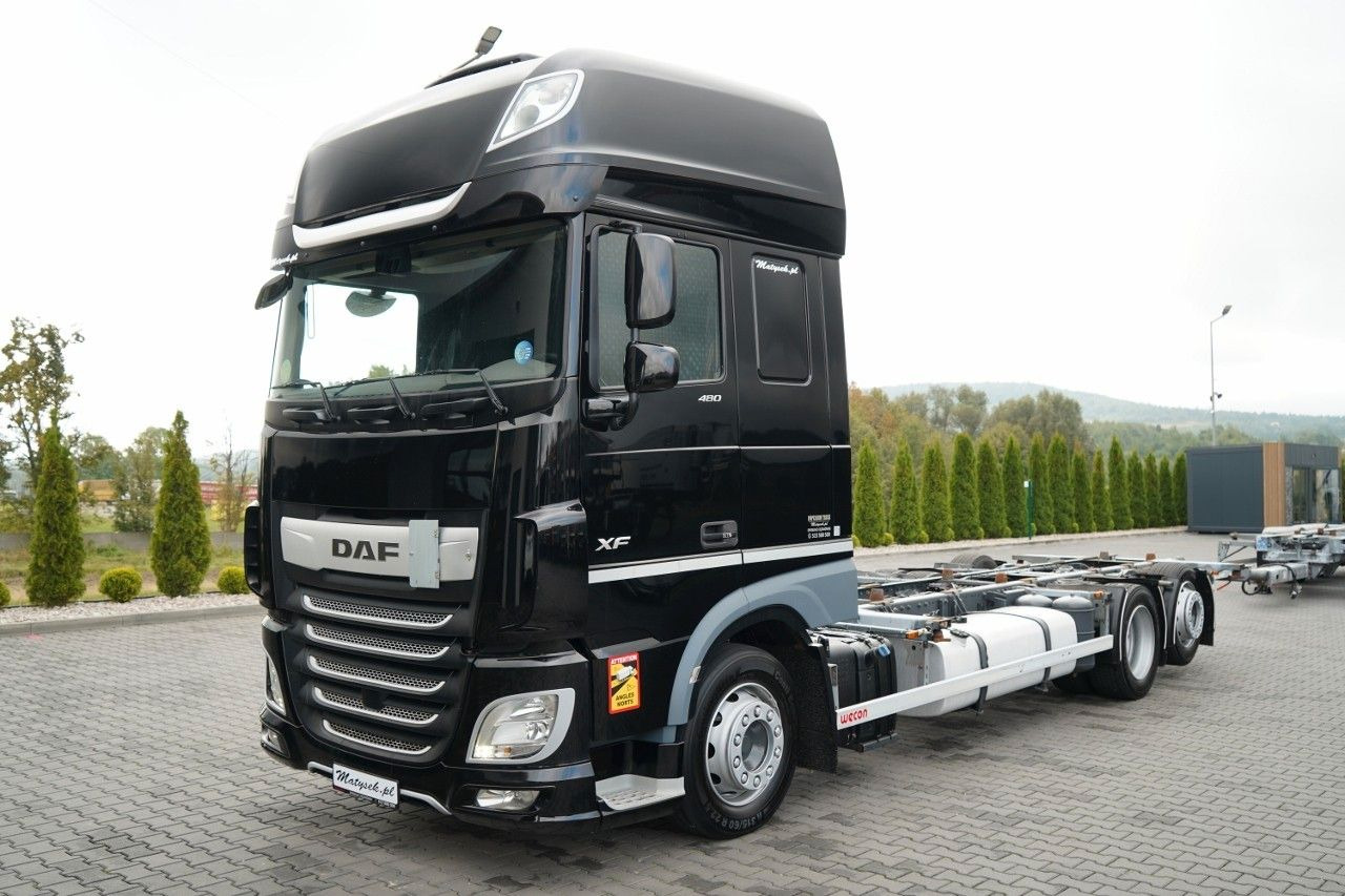DAF XF 480 / BDF / 6X2 / SSC / I-PARK COOL / OŚ POD - Portacontenedore/ Intercambiable camión: foto 1 DAF XF 480 / BDF / 6X2 / SSC / I-PARK COOL / OŚ POD - Portacontenedore/ Intercambiable camión: foto 1