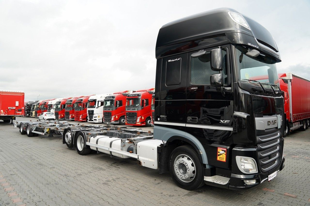 DAF XF 480 / BDF / 6X2 / ZESTAW TANDEM / SSC / I-PA - Portacontenedore/ Intercambiable camión: foto 5 DAF XF 480 / BDF / 6X2 / ZESTAW TANDEM / SSC / I-PA - Portacontenedore/ Intercambiable camión: foto 5