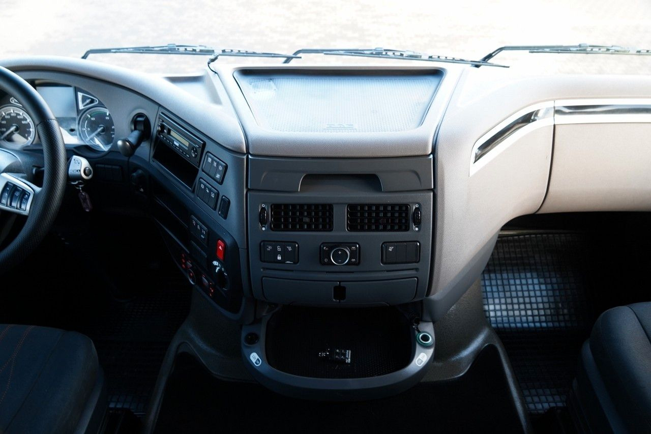 Portacontenedore/ Intercambiable camión DAF XF 480 / BDF / 6X2 / ZESTAW TANDEM / SSC / I-PAR: foto 29 Portacontenedore/ Intercambiable camión DAF XF 480 / BDF / 6X2 / ZESTAW TANDEM / SSC / I-PAR: foto 29