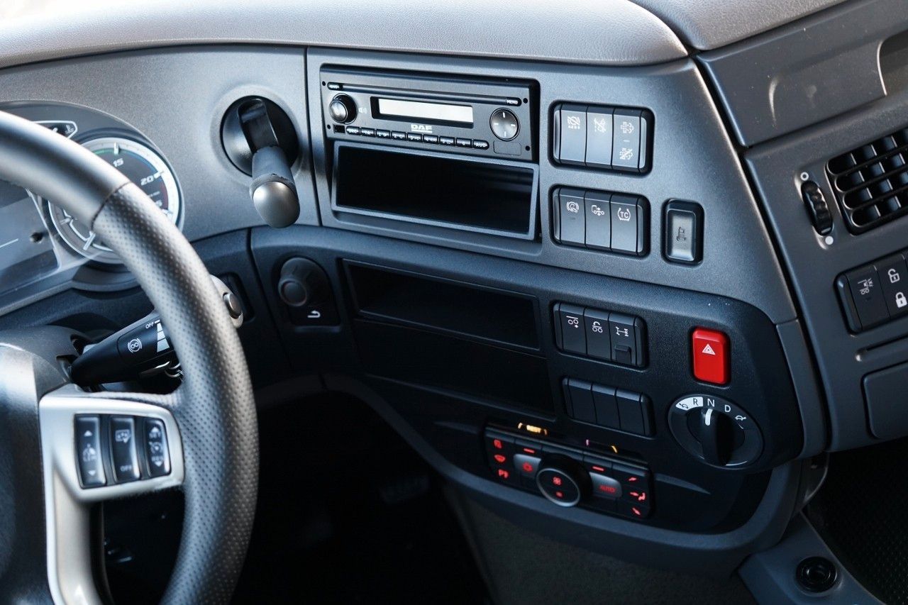 Portacontenedore/ Intercambiable camión DAF XF 480 / BDF / 6X2 / ZESTAW TANDEM / SSC / I-PAR: foto 28 Portacontenedore/ Intercambiable camión DAF XF 480 / BDF / 6X2 / ZESTAW TANDEM / SSC / I-PAR: foto 28