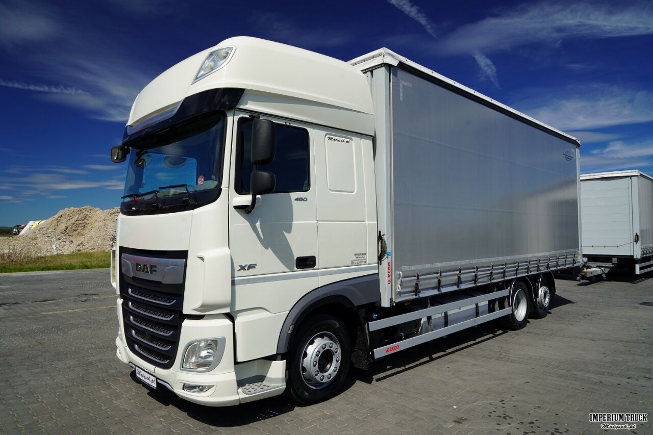 DAF XF 480 / FIRANKA 7,7 M / SSC / MEGA / KLIMA POSTOJOWA / 6X2 / OŚ PODNOSZONA / DACH PODNOSZONY / ZAWIESIE DO WÓZKA / - Camión lona: foto 4 DAF XF 480 / FIRANKA 7,7 M / SSC / MEGA / KLIMA POSTOJOWA / 6X2 / OŚ PODNOSZONA / DACH PODNOSZONY / ZAWIESIE DO WÓZKA / - Camión lona: foto 4