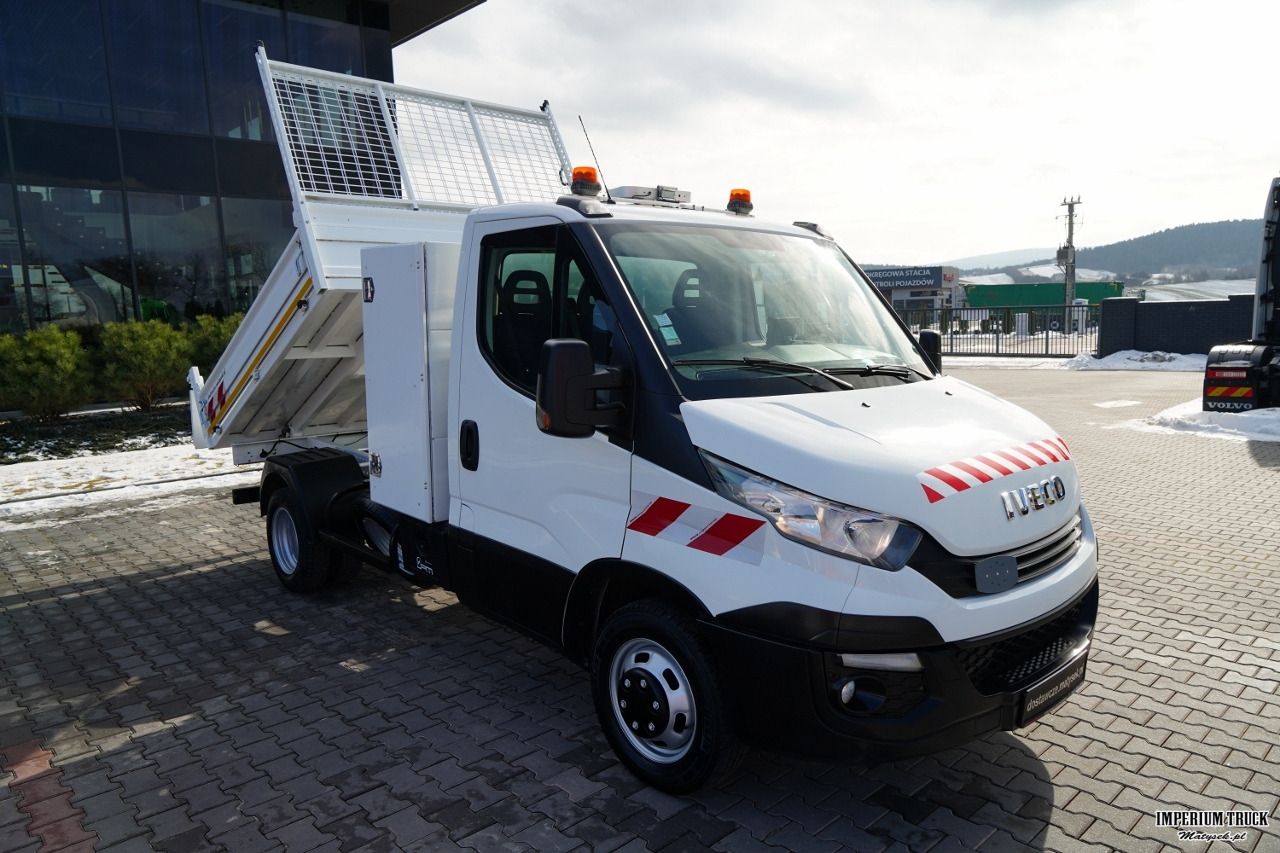 IVECO DAILY 35-160 / WYWROTKA TYLNOZSYPOWA / BLOKADA MOSTU / BLIŹNIAK / HI-MATIC / SPROWADZONY - Volquete furgoneta: foto 5 IVECO DAILY 35-160 / WYWROTKA TYLNOZSYPOWA / BLOKADA MOSTU / BLIŹNIAK / HI-MATIC / SPROWADZONY - Volquete furgoneta: foto 5