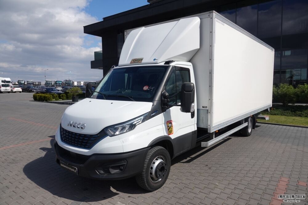 IVECO DAILY 72-NP / KONTENER 6,2 m / HI-MATIC / WINDA 1 000 KG / ROLETA / DMC 7 200 KG /SPROWADZONY - Furgoneta: foto 5 IVECO DAILY 72-NP / KONTENER 6,2 m / HI-MATIC / WINDA 1 000 KG / ROLETA / DMC 7 200 KG /SPROWADZONY - Furgoneta: foto 5