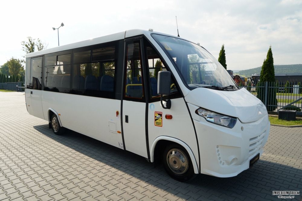 IVECO / KAPENA / EURO6 / MANUAL / KLIMATYZACJA / SPROWADZONY / 116500 KM - Autobús suburbano: foto 5 IVECO / KAPENA / EURO6 / MANUAL / KLIMATYZACJA / SPROWADZONY / 116500 KM - Autobús suburbano: foto 5