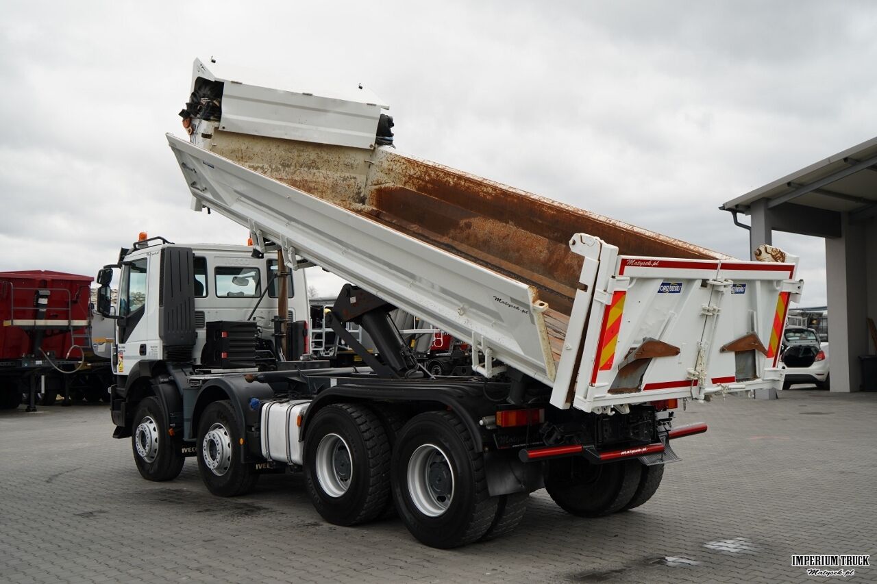 IVECO TRAKKER 450 / 8x4 / WYWROTKA / HYDROBURTA / BORDMATIC / EURO 6 / - Volquete camión: foto 3 IVECO TRAKKER 450 / 8x4 / WYWROTKA / HYDROBURTA / BORDMATIC / EURO 6 / - Volquete camión: foto 3