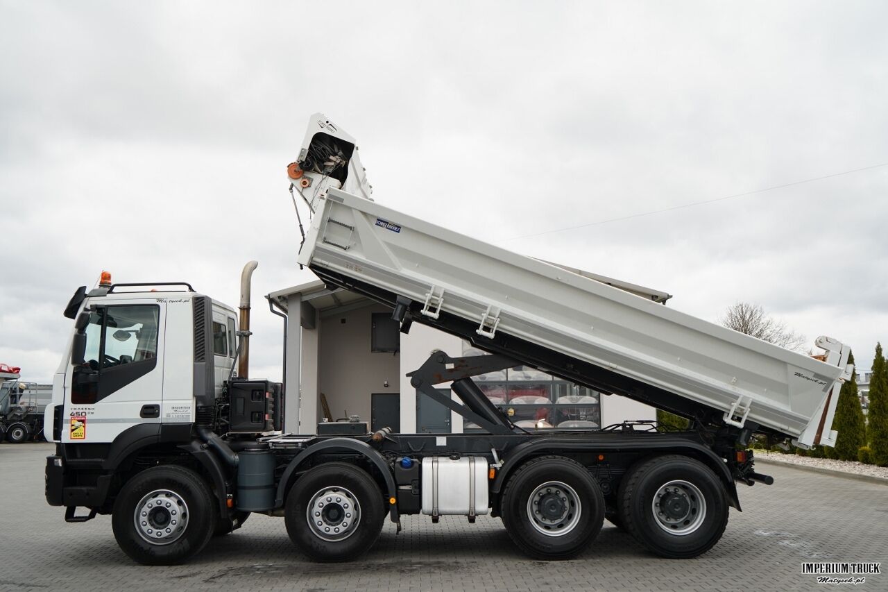 IVECO TRAKKER 450 / 8x4 / WYWROTKA / HYDROBURTA / BORDMATIC / EURO 6 / - Volquete camión: foto 2 IVECO TRAKKER 450 / 8x4 / WYWROTKA / HYDROBURTA / BORDMATIC / EURO 6 / - Volquete camión: foto 2