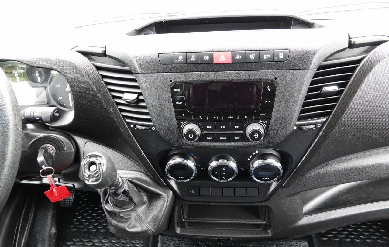 Frigorífico furgoneta Iveco DAILY 3,0 D / KONTENER / 2020 ROK /BLIŹNIAK / SP: foto 15