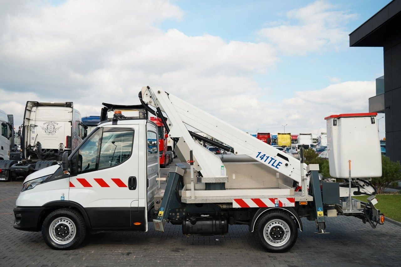 Iveco DAILY 35-140 / ZWYŻKA / PODNOŚNIK KOSZOWY FRANCE - Camión con plataforma elevadora: foto 4 Iveco DAILY 35-140 / ZWYŻKA / PODNOŚNIK KOSZOWY FRANCE - Camión con plataforma elevadora: foto 4