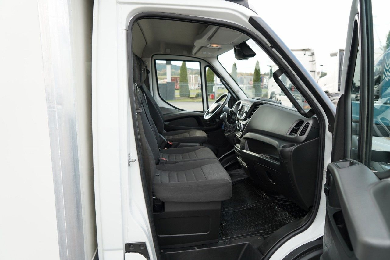 Frigorífico furgoneta Iveco DAILY 35-180 / KONTENER / AUTOMAT HI-MATIC  / BL: foto 36