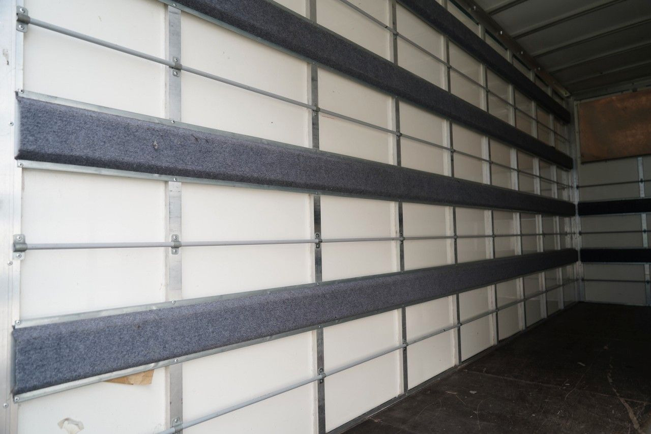 Frigorífico furgoneta Iveco DAILY 35-180 / KONTENER / AUTOMAT HI-MATIC  / BL: foto 21