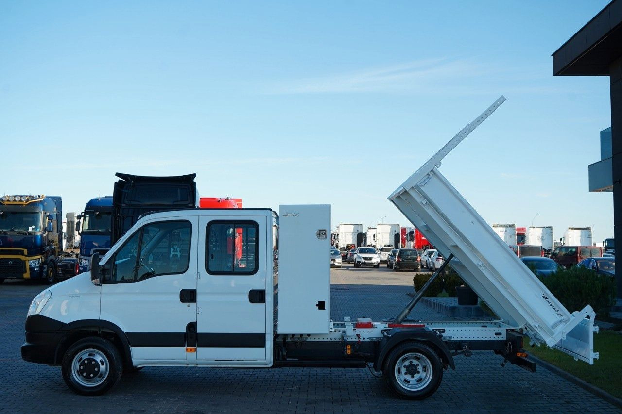 Iveco DAILY 35C11 / WYWROTKA / BRYGADÓWKA / BLIŹNIAK / - Volquete furgoneta: foto 3 Iveco DAILY 35C11 / WYWROTKA / BRYGADÓWKA / BLIŹNIAK / - Volquete furgoneta: foto 3