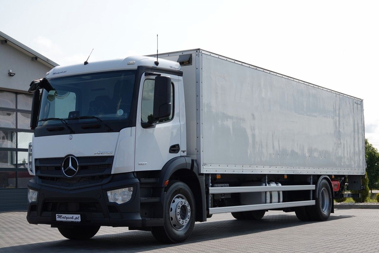 Mercedes-Benz ANTOS 1827 / SOLÓWKA / KONTENER 9 M / WINDA / PO - Camión caja cerrada: foto 2 Mercedes-Benz ANTOS 1827 / SOLÓWKA / KONTENER 9 M / WINDA / PO - Camión caja cerrada: foto 2