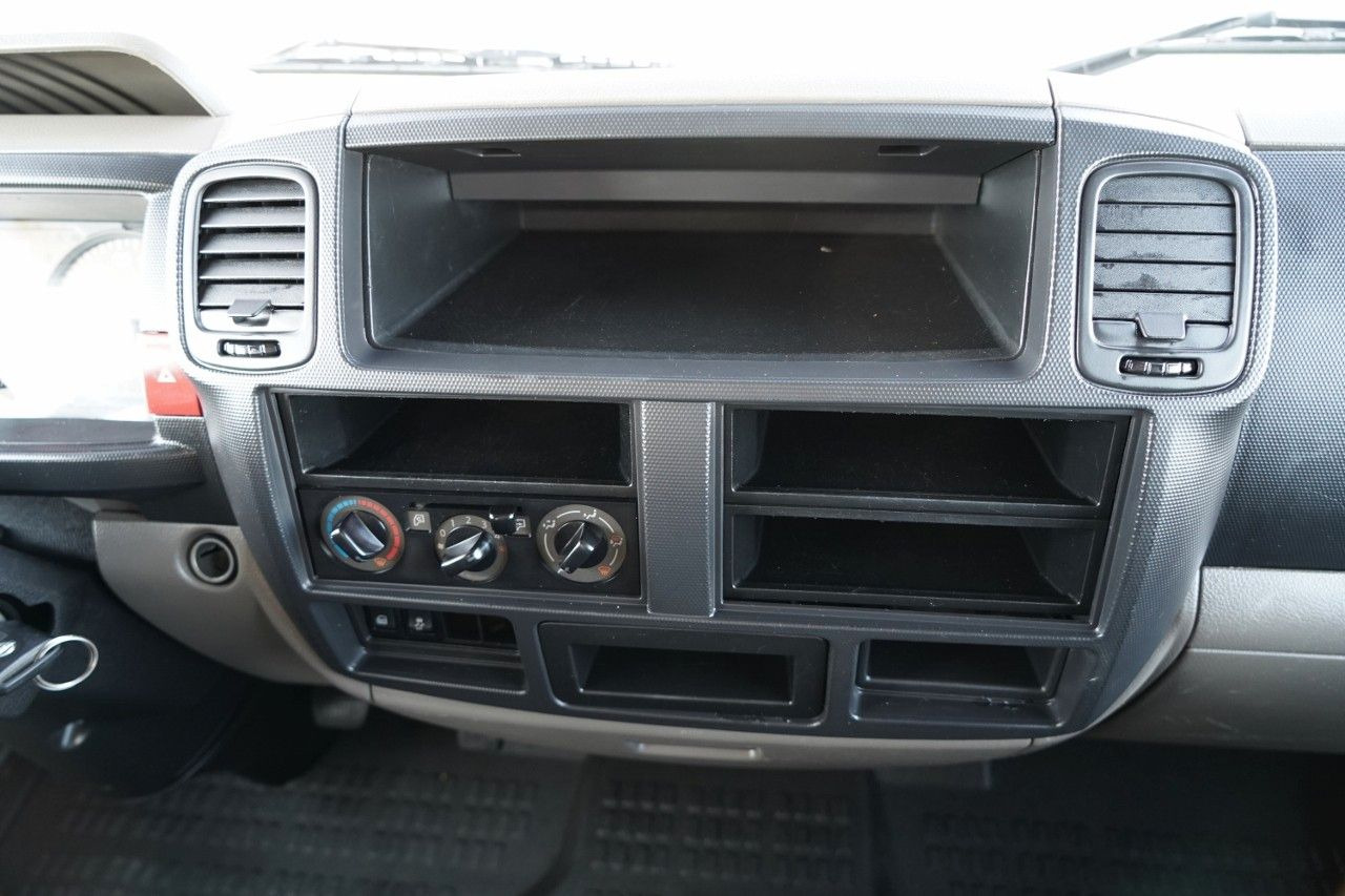 Camión con plataforma elevadora Nissan CABSTAR / ZWYŻKA 16,3 METRÓW / BLIŹNIAK / UDŹWIG: foto 37