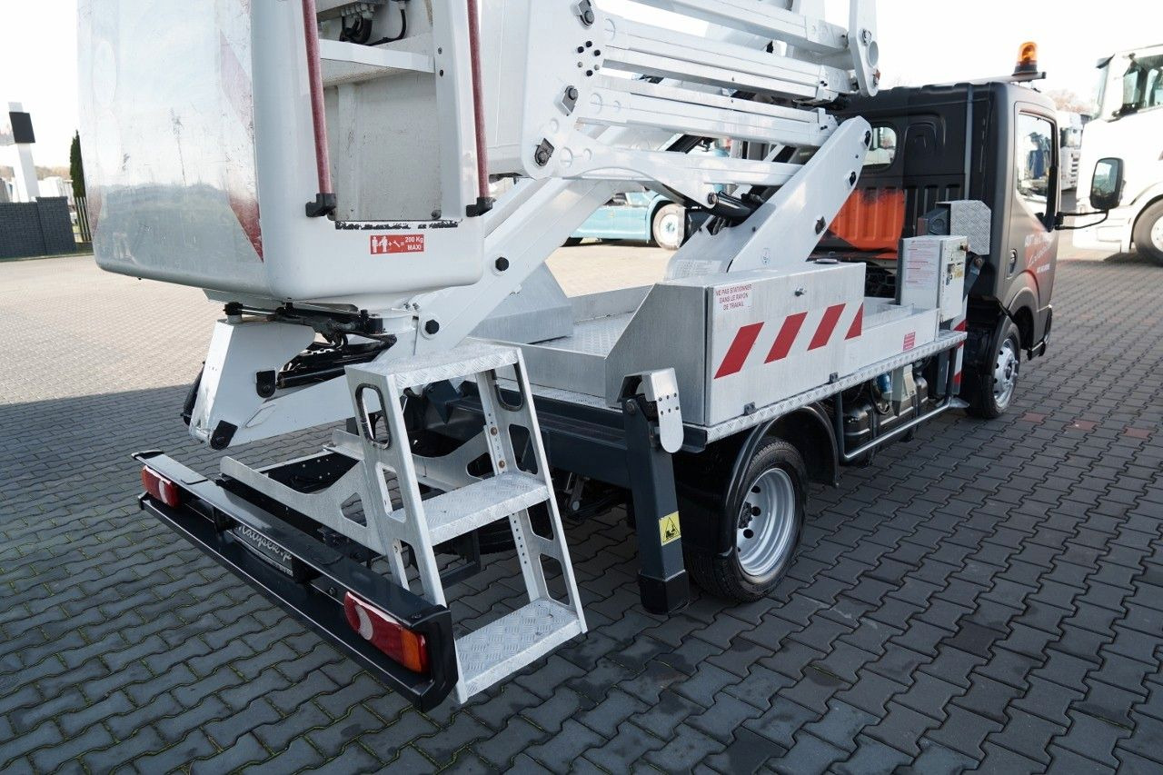 Camión con plataforma elevadora Nissan CABSTAR / ZWYŻKA 16,3 METRÓW / BLIŹNIAK / UDŹWIG: foto 21