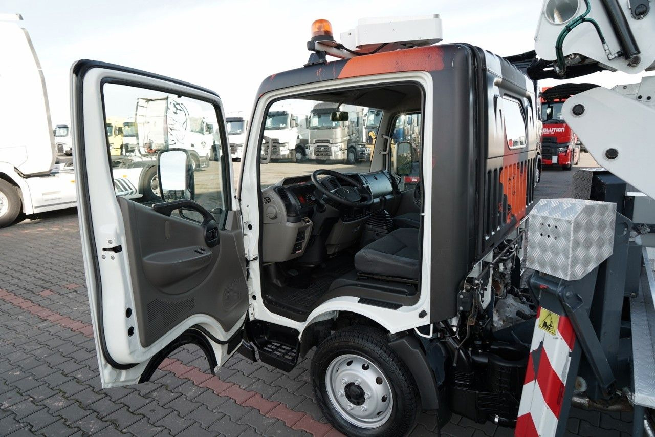 Camión con plataforma elevadora Nissan CABSTAR / ZWYŻKA 16,3 METRÓW / BLIŹNIAK / UDŹWIG: foto 32