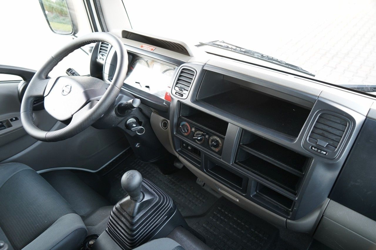 Camión con plataforma elevadora Nissan CABSTAR / ZWYŻKA 16,3 METRÓW / BLIŹNIAK / UDŹWIG: foto 36