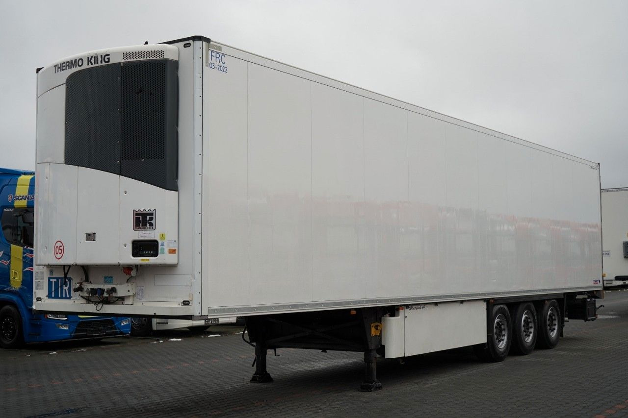 Schmitz Cargobull CHŁODNIA / THERMO KING / HAKÓWKA / OŚ PODNOSZO - Frigorífico semirremolque: foto 1 Schmitz Cargobull CHŁODNIA / THERMO KING / HAKÓWKA / OŚ PODNOSZO - Frigorífico semirremolque: foto 1