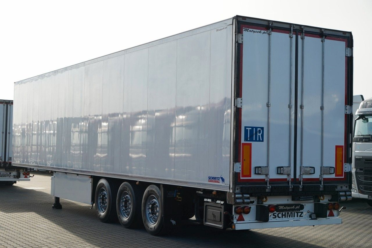 Schmitz Cargobull / CHŁODNIA / THERMO KING SLX 300 / HAKÓWKA / OŚ - Frigorífico semirremolque: foto 4 Schmitz Cargobull / CHŁODNIA / THERMO KING SLX 300 / HAKÓWKA / OŚ - Frigorífico semirremolque: foto 4