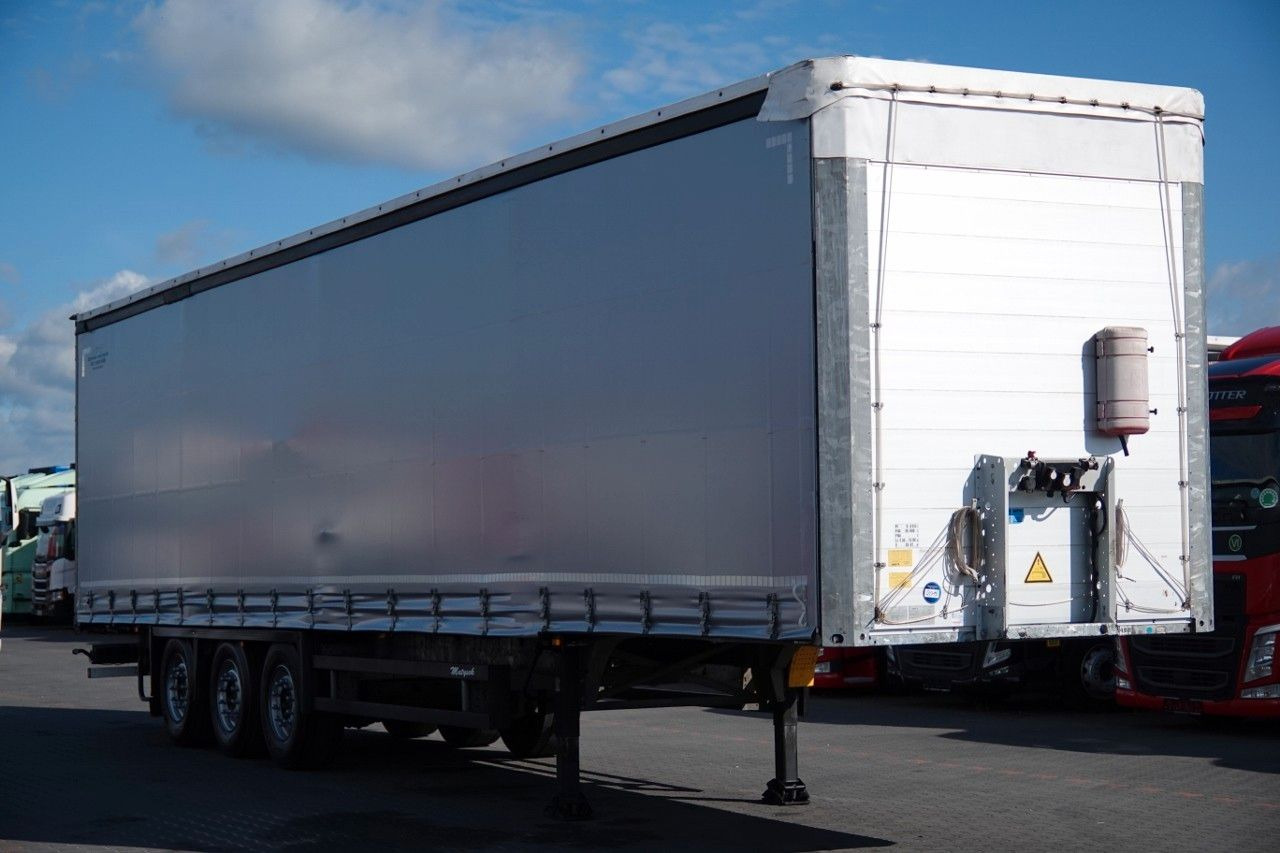 Schmitz Cargobull FIRANKA / STANDARD / 2 OSIE PODNOSZONE / SPROWA - Semirremolque lona: foto 4 Schmitz Cargobull FIRANKA / STANDARD / 2 OSIE PODNOSZONE / SPROWA - Semirremolque lona: foto 4