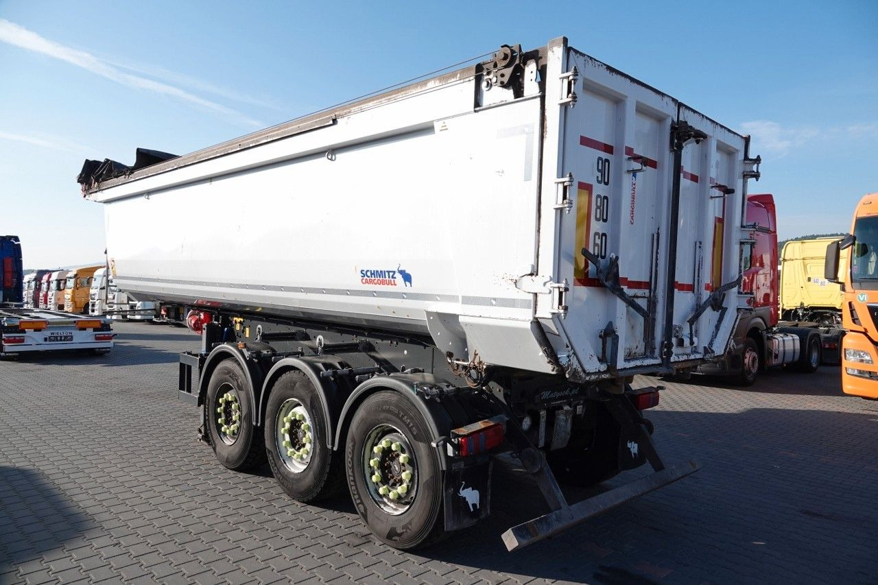 Schmitz Cargobull WYWROTKA 30 m3 / STALOWA / RYNNA WANNA HP / OŚ P - Volquete semirremolque: foto 3 Schmitz Cargobull WYWROTKA 30 m3 / STALOWA / RYNNA WANNA HP / OŚ P - Volquete semirremolque: foto 3