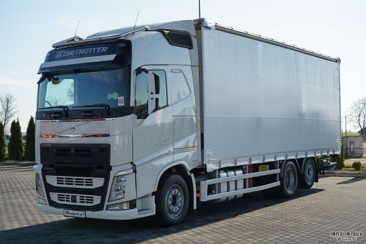 VOLVO FH 500 / SOLÓWKA / 6X2 / KLIMA POSTOJOWA / WINDA DHOLLANDIA / OŚ PODNOSZONA / SKRĘTNA / MOCNA PODŁOGA - Camión lona: foto 2 VOLVO FH 500 / SOLÓWKA / 6X2 / KLIMA POSTOJOWA / WINDA DHOLLANDIA / OŚ PODNOSZONA / SKRĘTNA / MOCNA PODŁOGA - Camión lona: foto 2