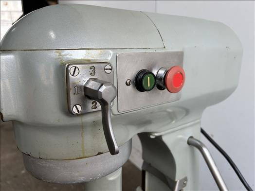 Hobart 20l Planetary mixer - Maquinaria de alimentación: foto 3 Hobart 20l Planetary mixer - Maquinaria de alimentación: foto 3