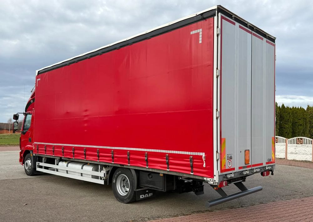 DAF LF 260 / WINDA / 16TON DMC / 3M WYSOKOŚĆ / JUMBO / FIRANKA / SYPIALKA / AUTOMAT / JEDEN WŁAŚCICIE / EURO 6 / 2017/ SPROWADZONY / 19 PALET / DUŻA ŁADOWNOŚĆ / - Camión lona: foto 4 DAF LF 260 / WINDA / 16TON DMC / 3M WYSOKOŚĆ / JUMBO / FIRANKA / SYPIALKA / AUTOMAT / JEDEN WŁAŚCICIE / EURO 6 / 2017/ SPROWADZONY / 19 PALET / DUŻA ŁADOWNOŚĆ / - Camión lona: foto 4