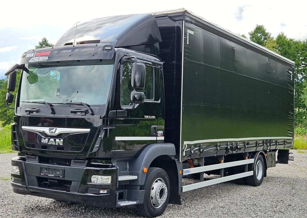 MAN TGM 12.290/15.290/E6/FIRANKA/BOCZNE DRZWI/BURTO-FIRANKA/18PALET/WINDA/NISKI PRZEBIEG/2018/CAŁY NA PODUSZKACH/SERWISOWANY - Camión lona: foto 1 MAN TGM 12.290/15.290/E6/FIRANKA/BOCZNE DRZWI/BURTO-FIRANKA/18PALET/WINDA/NISKI PRZEBIEG/2018/CAŁY NA PODUSZKACH/SERWISOWANY - Camión lona: foto 1