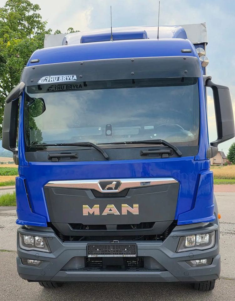 MAN TGM 18.320 / 18.290 / NOWY MODEL / E6 / 20PALET / 9200 ŁADOWNOŚĆ / SERWISOWANY / NISKI PRZEBIEG / WINDA / FIRANKA / SPROWADZONY / 2021 / NISKI PRZEBIEG /PIERWSZY WŁAŚCICIEL/ - Camión lona: foto 3 MAN TGM 18.320 / 18.290 / NOWY MODEL / E6 / 20PALET / 9200 ŁADOWNOŚĆ / SERWISOWANY / NISKI PRZEBIEG / WINDA / FIRANKA / SPROWADZONY / 2021 / NISKI PRZEBIEG /PIERWSZY WŁAŚCICIEL/ - Camión lona: foto 3