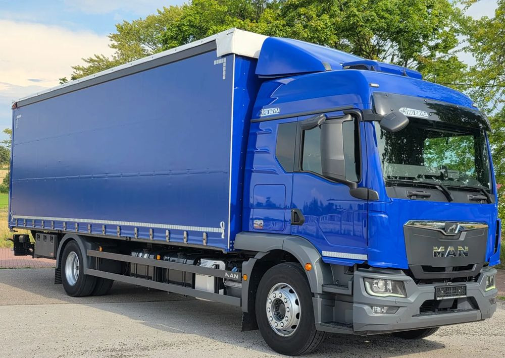 MAN TGM 18.320 / 18.290 / NOWY MODEL / E6 / 20PALET / 9200 ŁADOWNOŚĆ / SERWISOWANY / NISKI PRZEBIEG / WINDA / FIRANKA / SPROWADZONY / 2021 / NISKI PRZEBIEG /PIERWSZY WŁAŚCICIEL/ - Camión lona: foto 1 MAN TGM 18.320 / 18.290 / NOWY MODEL / E6 / 20PALET / 9200 ŁADOWNOŚĆ / SERWISOWANY / NISKI PRZEBIEG / WINDA / FIRANKA / SPROWADZONY / 2021 / NISKI PRZEBIEG /PIERWSZY WŁAŚCICIEL/ - Camión lona: foto 1