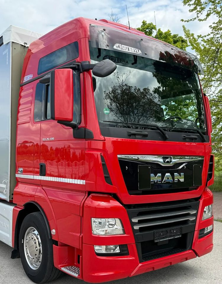 MAN TGX 26.500/LIFT/6X2/KLIMA POSTOJOWA/18PALET/E6/FIRANKA/WINDA/NISKI PRZEBIEG/JEDEN WŁAŚCICIEL/PODWIESZANA OŚ - Camión lona: foto 3 MAN TGX 26.500/LIFT/6X2/KLIMA POSTOJOWA/18PALET/E6/FIRANKA/WINDA/NISKI PRZEBIEG/JEDEN WŁAŚCICIEL/PODWIESZANA OŚ - Camión lona: foto 3