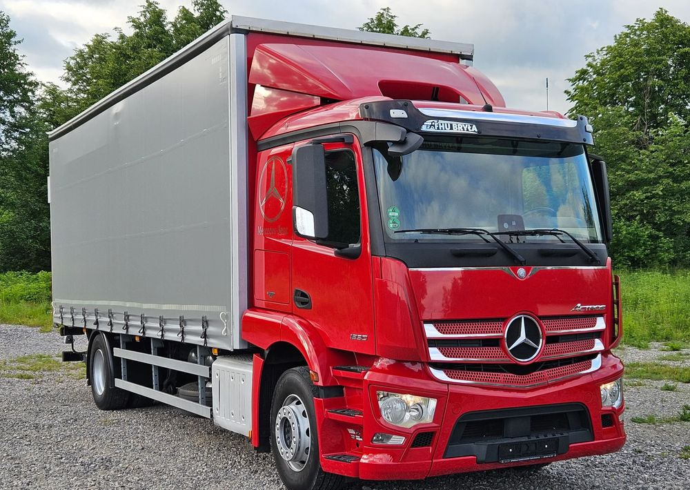 Mercedes-Benz ACTROS 1830/1827/1832/FIRANKA/WINDA/18 EUROPALET/AUTOMAT/Z NIEMIEC/2017/DUŻA ŁADOWNOŚĆ - Camión lona: foto 2 Mercedes-Benz ACTROS 1830/1827/1832/FIRANKA/WINDA/18 EUROPALET/AUTOMAT/Z NIEMIEC/2017/DUŻA ŁADOWNOŚĆ - Camión lona: foto 2