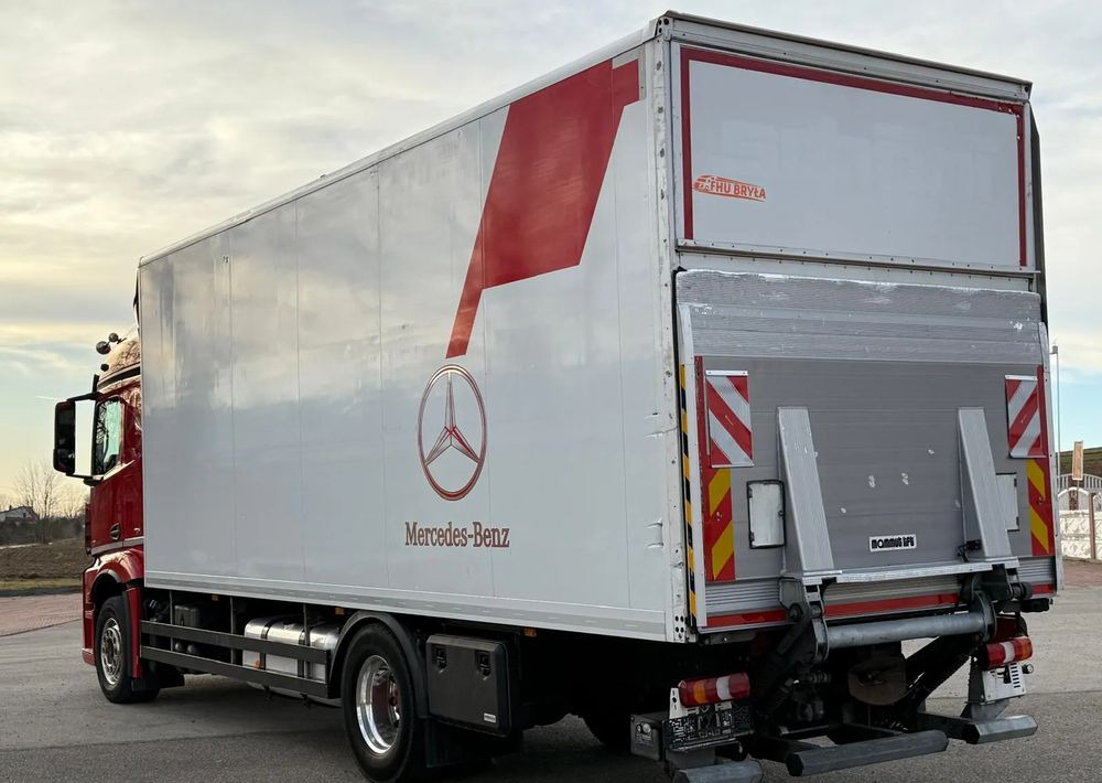 Mercedes-Benz ACTROS 1846/1836/IZOTERMA/WINDA/DUŻY SILNIK/E6/SPROWADZONY/NISKI PRZEBIEG/KONTENER/18 PALET/ALUMINIOWE FELGI/SUPER STAN - Frigorífico camión: foto 5 Mercedes-Benz ACTROS 1846/1836/IZOTERMA/WINDA/DUŻY SILNIK/E6/SPROWADZONY/NISKI PRZEBIEG/KONTENER/18 PALET/ALUMINIOWE FELGI/SUPER STAN - Frigorífico camión: foto 5